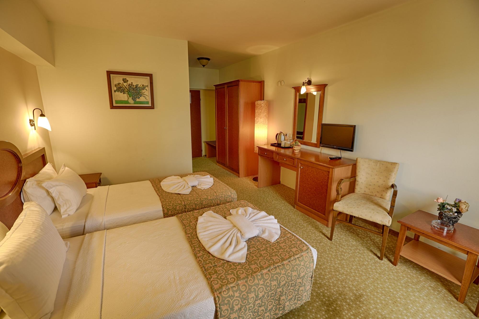 Kayhanbey Hotel คูซาดาซี ภายนอก รูปภาพ