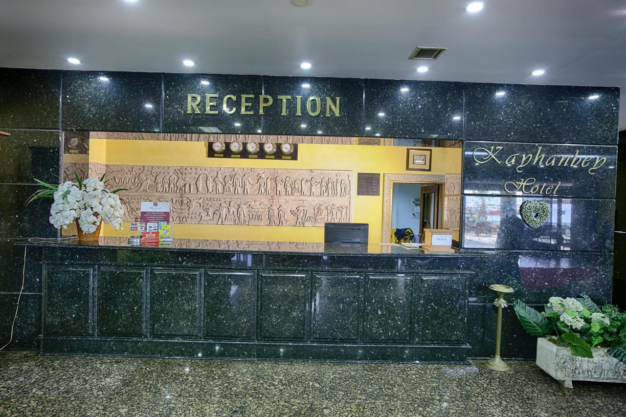 Kayhanbey Hotel คูซาดาซี ภายนอก รูปภาพ