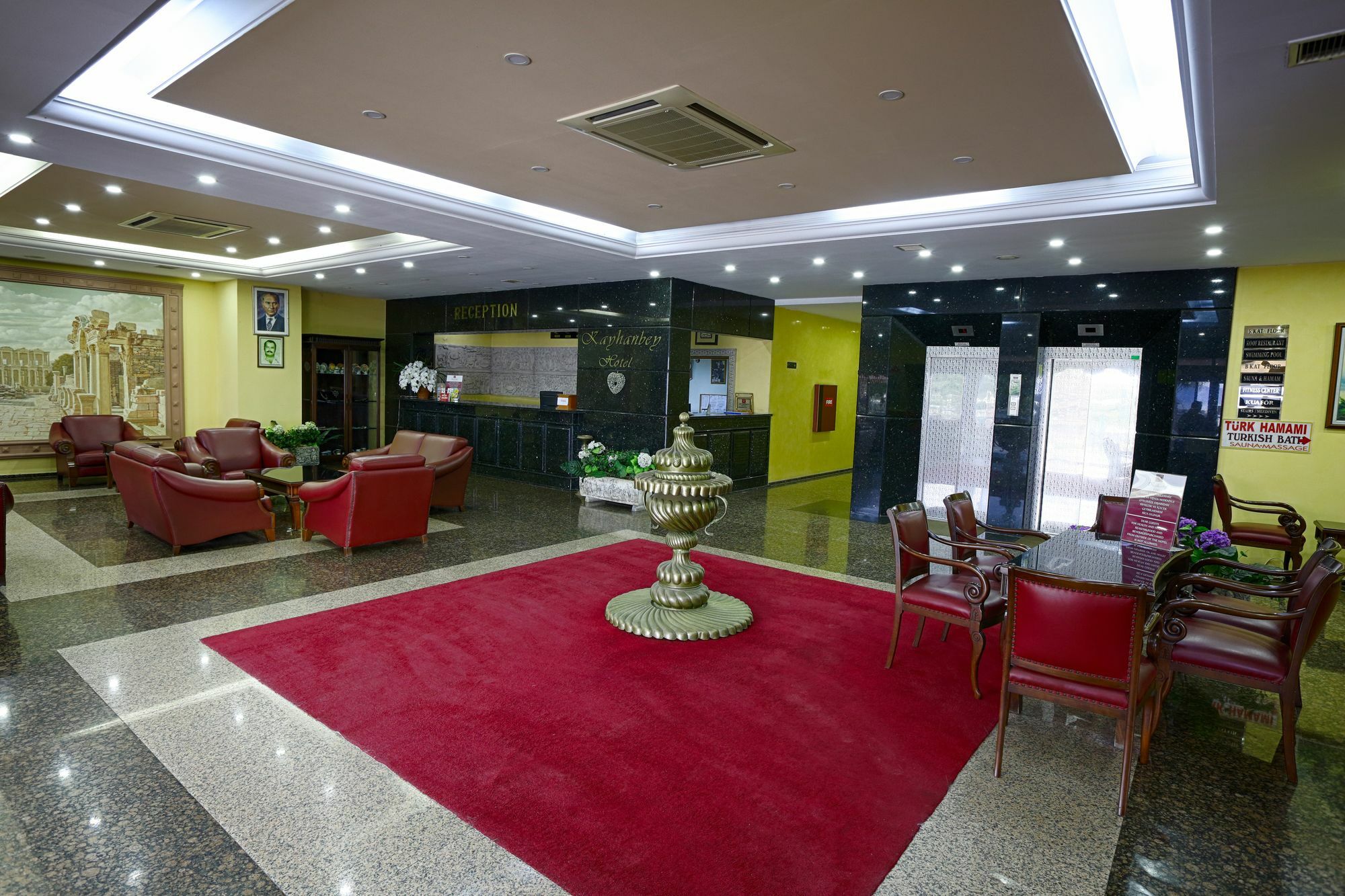 Kayhanbey Hotel คูซาดาซี ภายนอก รูปภาพ
